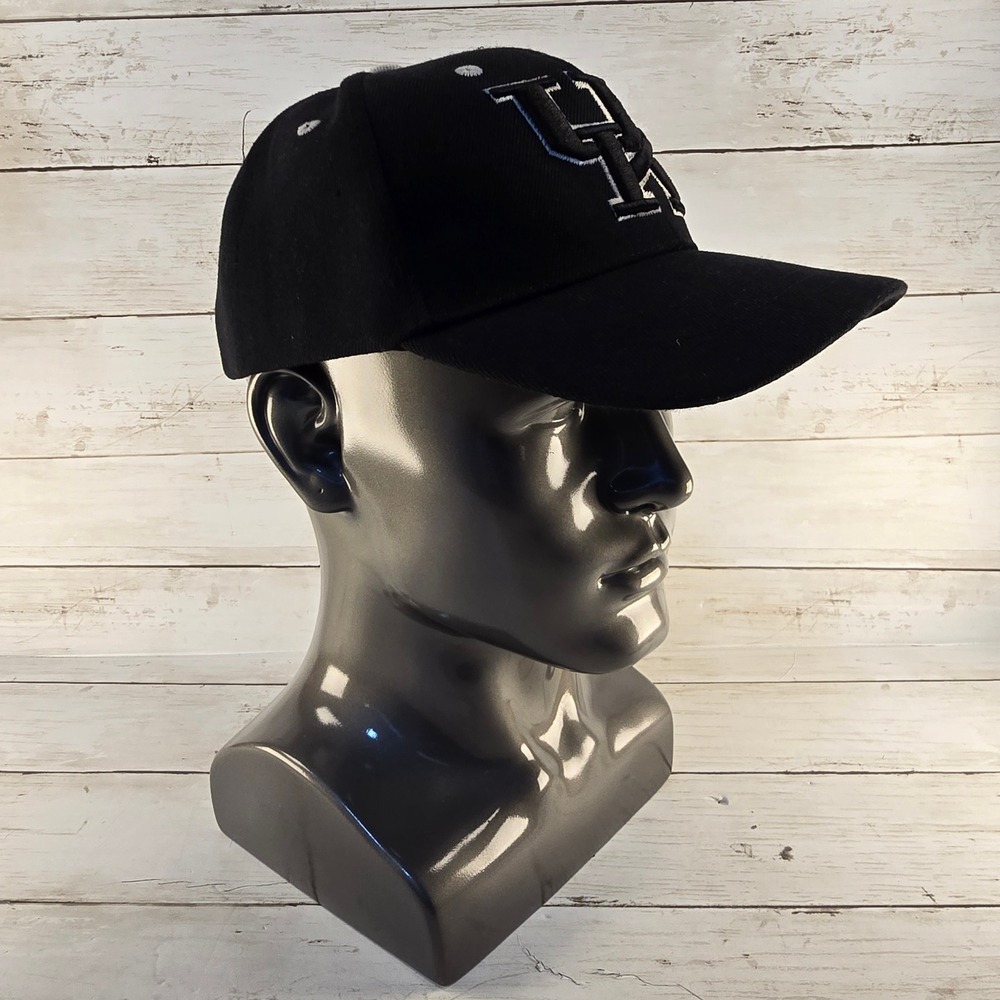 University of Kentucky Wildcats Hat Black Cotton Adjustable Baseball Cap UK Logo